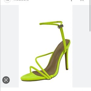 Mique Cindy Green Heels size 8